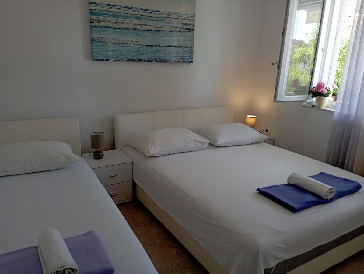 Apartmani Trubi 2 Vodice Extérieur photo